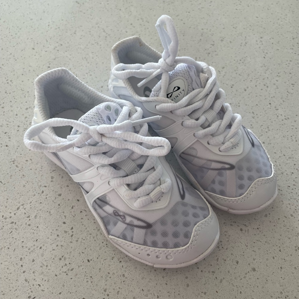 Nfinity vengeance cheer shoes